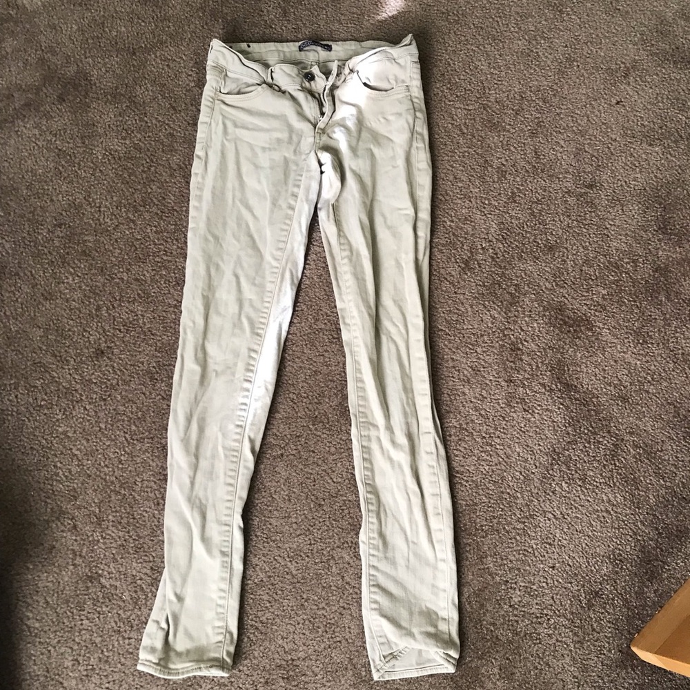 Khaki jeans